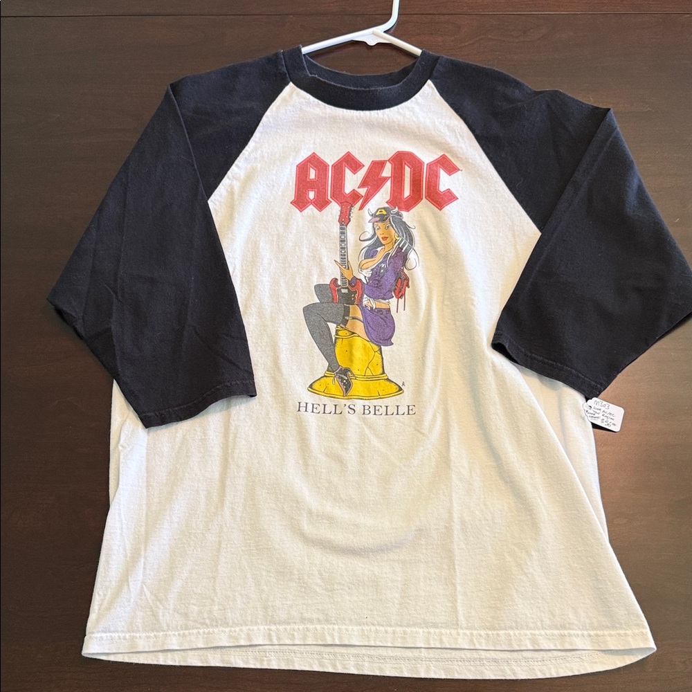 AC/DC vintage graphic raglan tee